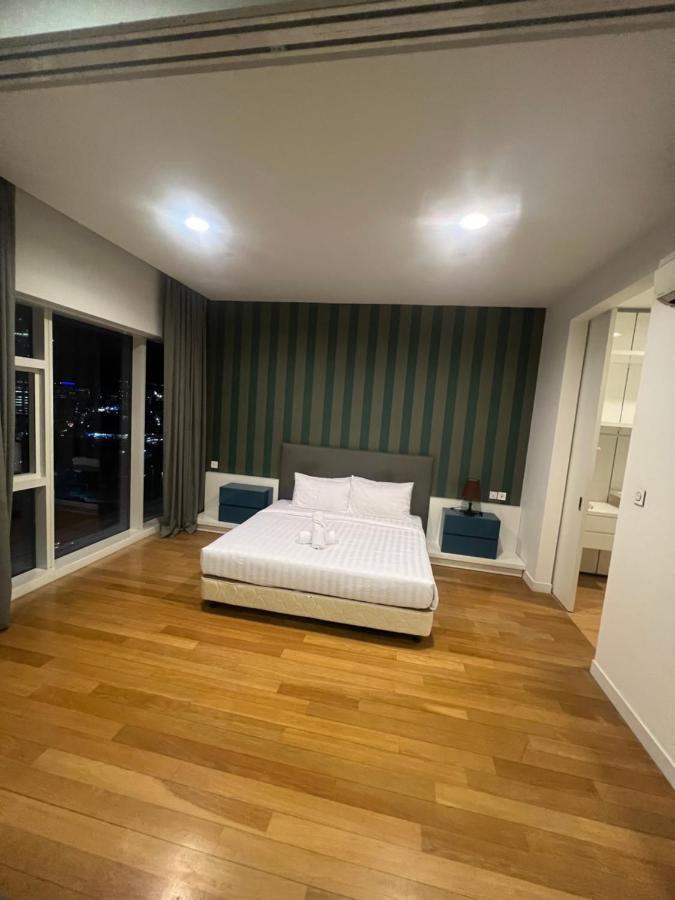 Apartamento Platinum Klcc Pool View Kuala Lumpur Exterior foto