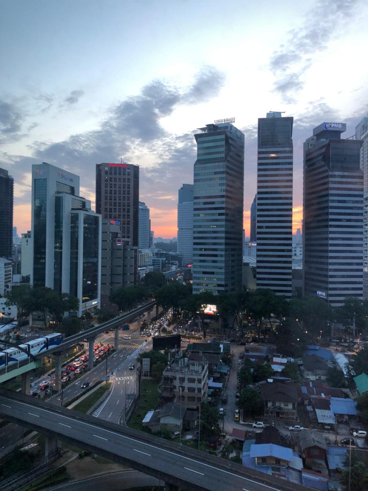 Apartamento Platinum Klcc Pool View Kuala Lumpur Exterior foto