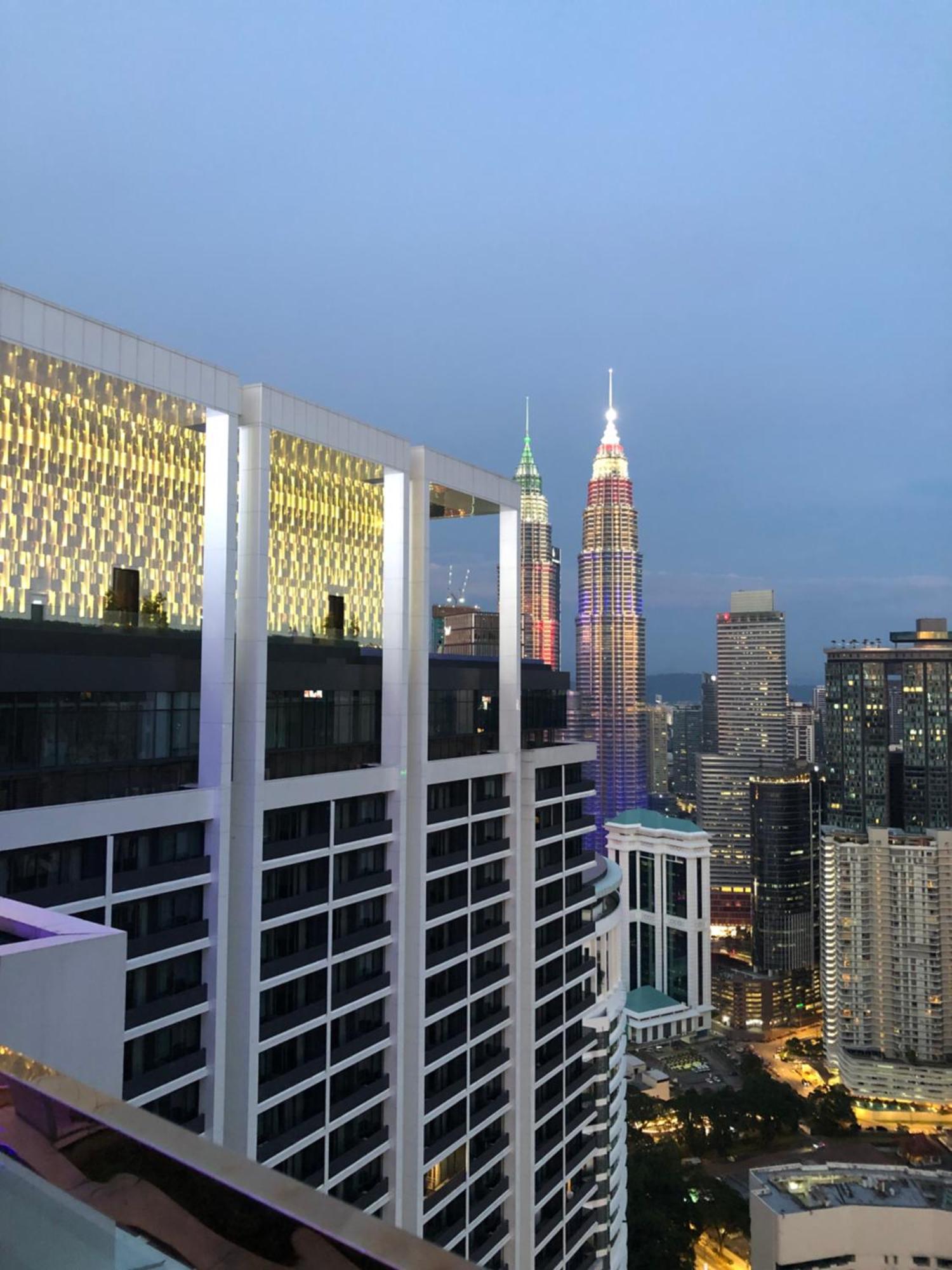 Apartamento Platinum Klcc Pool View Kuala Lumpur Exterior foto